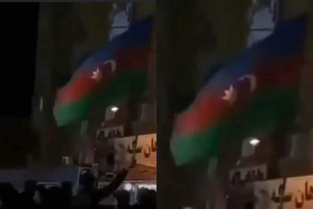 Güneyli fəallar Təbrizdə Azərbaycan bayrağını dalğalandırdılar